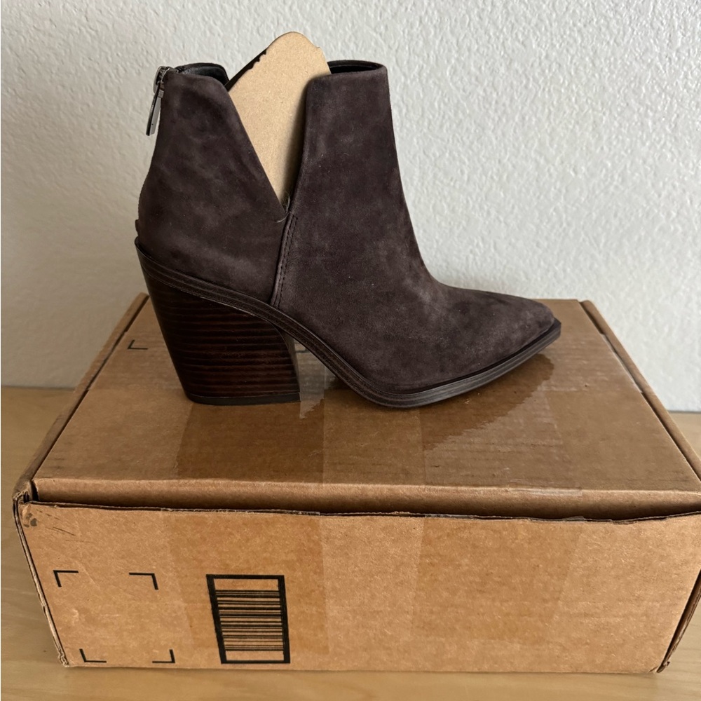 Vince Camuto Brown Ankle Boots with Western Flair